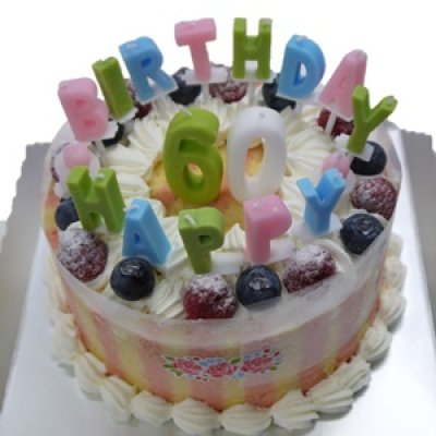 画像2: バースデーキャンドル付き苺ムースケーキ【お誕生日プレゼント】【６名様用】 (2)